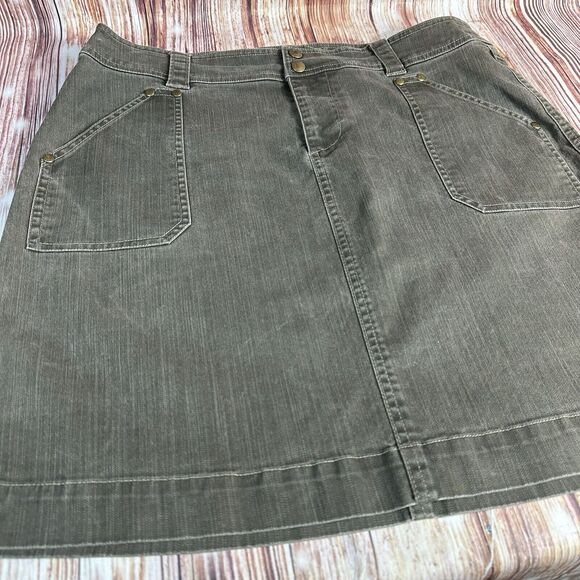 Kuhl STIRR ADVENTURE Size 12 Olive Green Knee Length Jean Denim Skirt 33x18.5 - Picture 7 of 10